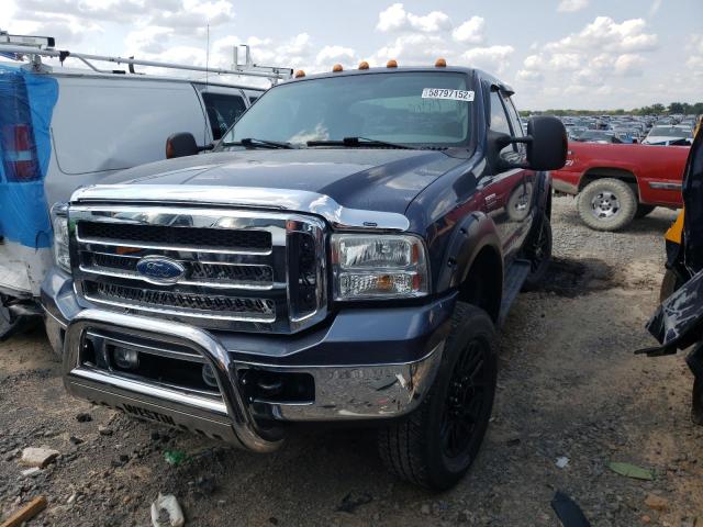 1FTWX31526EB38118 - 2006 FORD F350 SRW S BLUE photo 2