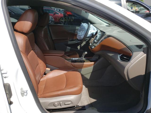 1G1ZH5SX2HF164939 - 2017 CHEVROLET MALIBU PRE WHITE photo 5