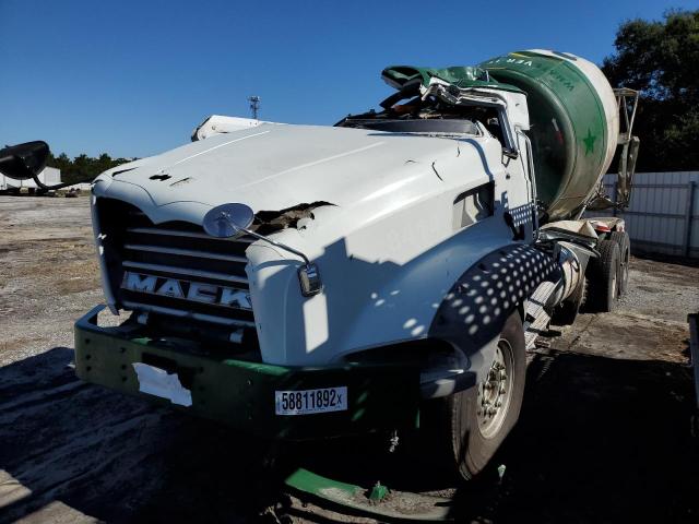 1M2AX13C0FM027398 - 2015 MACK 800 GU800 WHITE photo 2