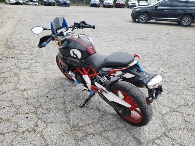 WB30G4305NRA28398 - 2022 BMW G310 R TWO TONE photo 3
