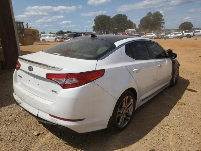 5XXGR4A61DG171956 - 2013 KIA OPTIMA WHITE photo 4