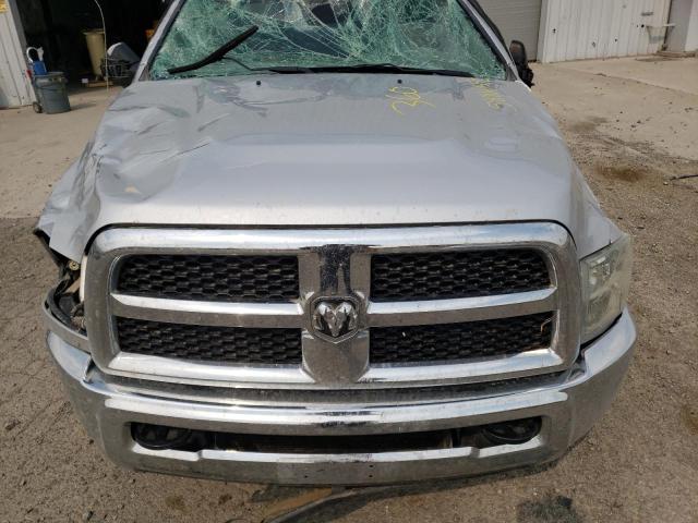 3C6UR5HL7JG190645 - 2018 RAM 2500 ST SILVER photo 7