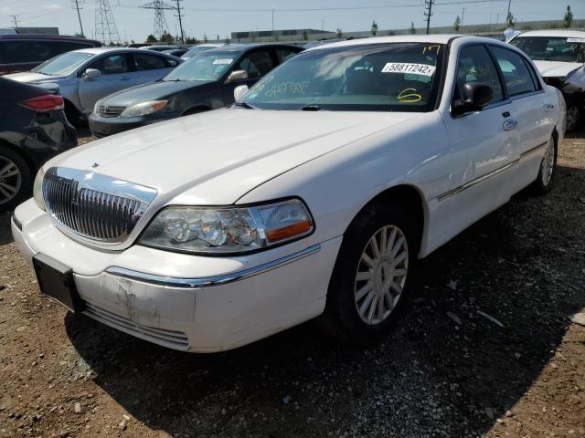 1LNHM82W75Y659818 - 2005 LINCOLN TOWN CAR S WHITE photo 2