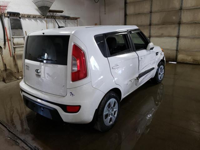 KNDJT2A59C7473618 - 2012 KIA SOUL WHITE photo 4