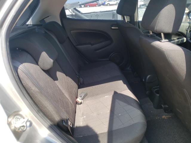 JM1DE1KY8E0178578 - 2014 MAZDA MAZDA2 SPO 银色 照片 6