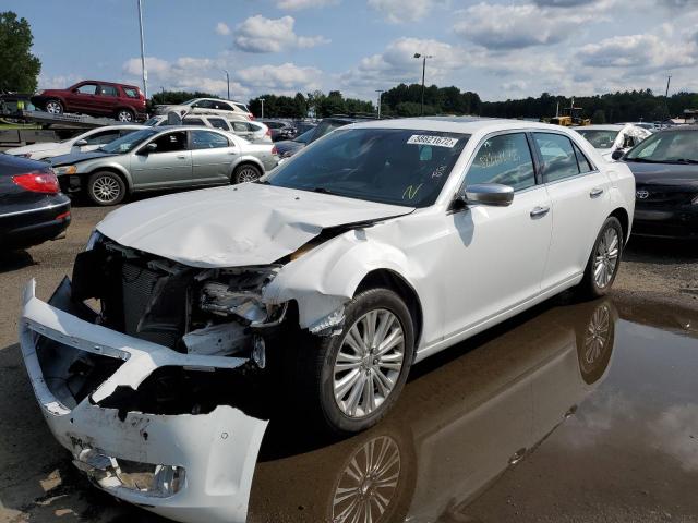 2C3CCAST1DH671474 - 2013 CHRYSLER 300C LUXUR WHITE photo 2