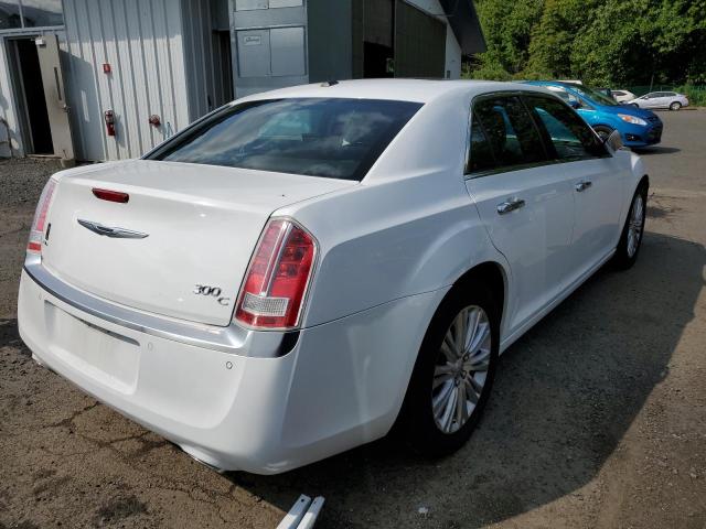 2C3CCAST1DH671474 - 2013 CHRYSLER 300C LUXUR WHITE photo 4