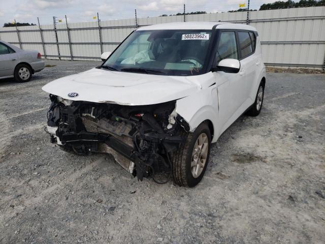 KNDJ23AU7L7026270 - 2020 KIA SOUL LX WHITE photo 2