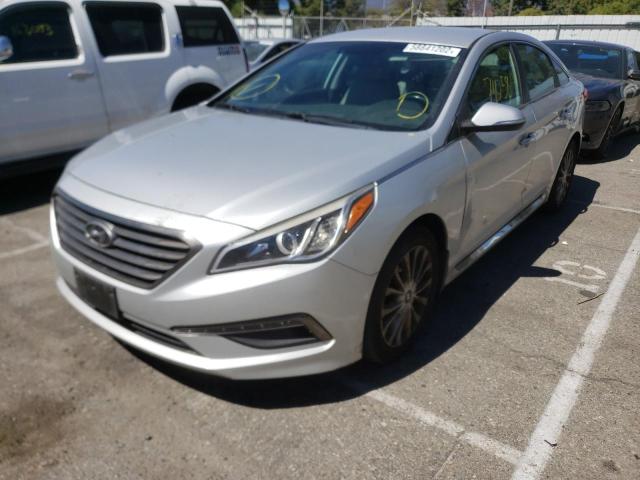 5NPE34AF4FH180425 - 2015 HYUNDAI SONATA SPO SILVER photo 2