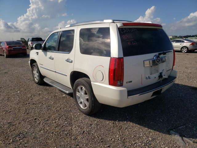 1GYS4AEF9CR203558 - 2012 CADILLAC ESCALADE WHITE photo 3