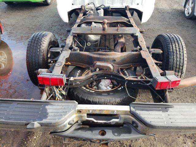 1FTSF30F82EA80683 - 2002 FORD F350 SRW S WHITE photo 9