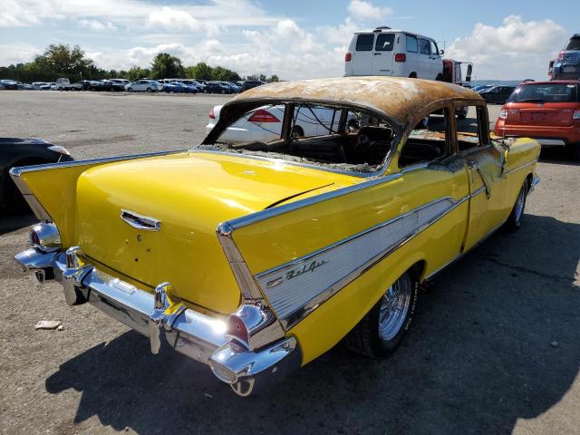 B57J243817 - 1957 CHEVROLET UK YELLOW photo 4