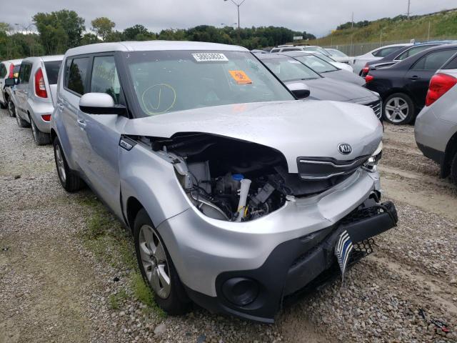 KNDJN2A25K7692395 - 2019 KIA SOUL SILVER photo 1