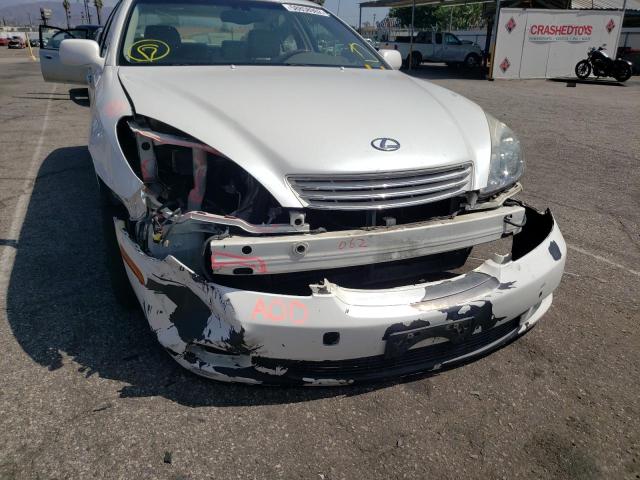 JTHBF30G630149764 - 2003 LEXUS ES 300 WHITE photo 9