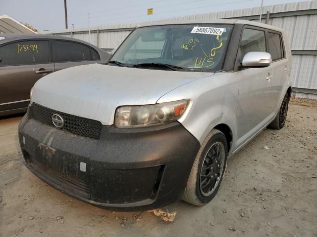 JTLKE50E281015709 - 2008 TOYOTA SCION SILVER photo 2