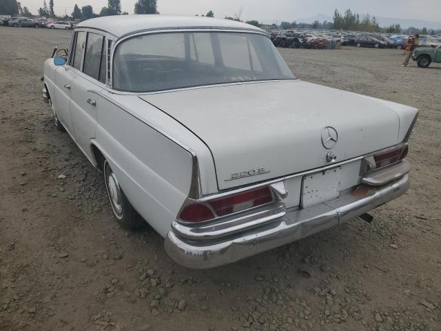 11101210156288 - 1965 MERCEDES-BENZ 220 S WHITE photo 3