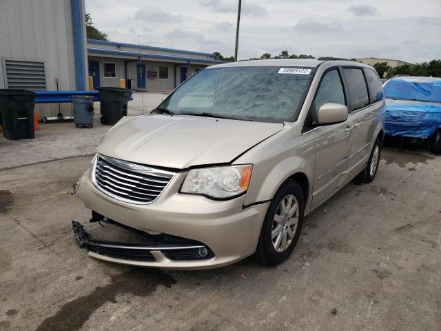 2C4RC1BG8DR779822 - 2013 CHRYSLER TOWN & COU GOLD photo 2