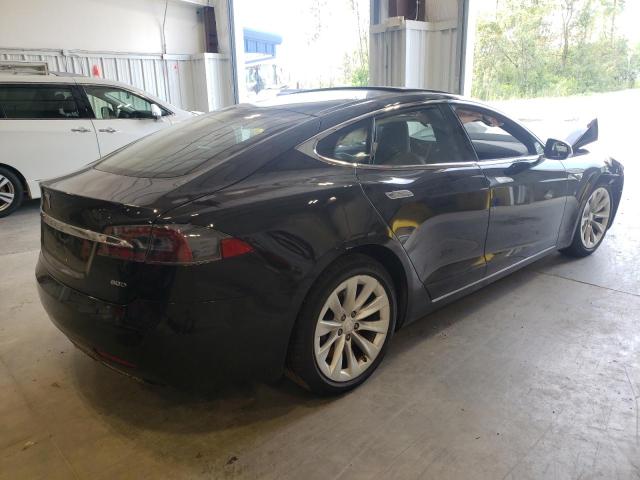 5YJSA1E26GF160711 - 2016 TESLA MODEL S Սև լուսանկար 4