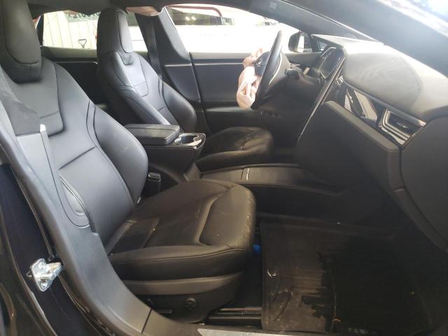 5YJSA1E26GF160711 - 2016 TESLA MODEL S Սև լուսանկար 5