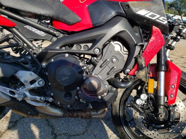 JYARN53EXJA003766 - 2018 YAMAHA MT09 RED photo 7