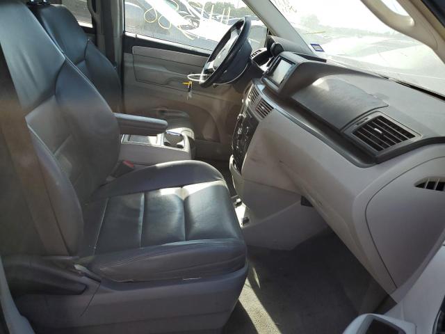 2V4RW5DX3AR424330 - 2010 VOLKSWAGEN ROUTAN SEL SILVER photo 5