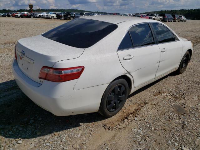 4T1BE46K17U718665 - 2007 TOYOTA CAMRY CE WHITE photo 4