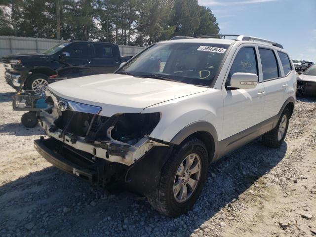 KNDJJ741795027452 - 2009 KIA BORREGO LX WHITE photo 2