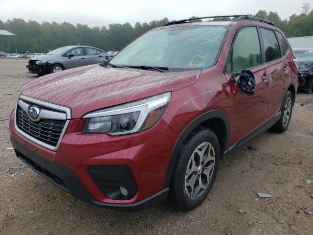 JF2SKAJC4MH564034 - 2021 SUBARU FORESTER P RED photo 2