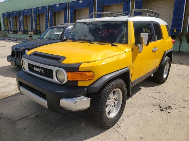 JTEZU11FX70002882 - 2007 TOYOTA FJ CRUISER YELLOW photo 2