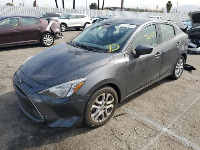 3MYDLBZV7GY143807 - 2016 TOYOTA SCION IA GRAY photo 2