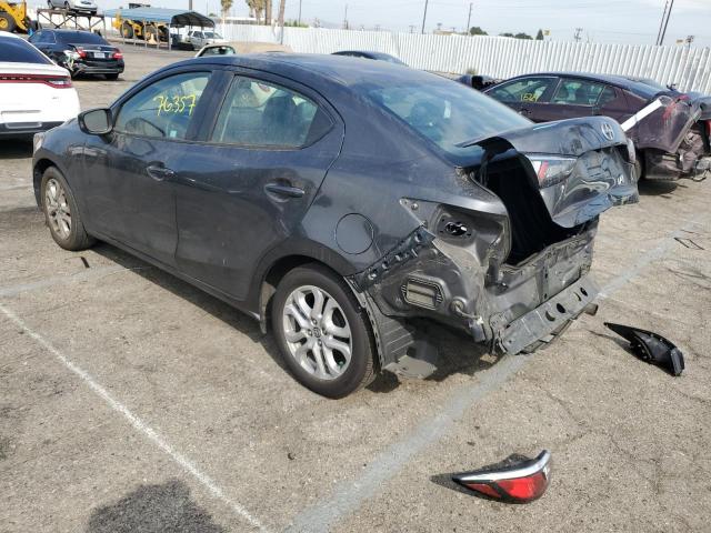 3MYDLBZV7GY143807 - 2016 TOYOTA SCION IA GRAY photo 3