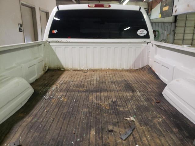 1GCHC24UX6E255589 - 2006 CHEVROLET SILVERADO WHITE photo 6