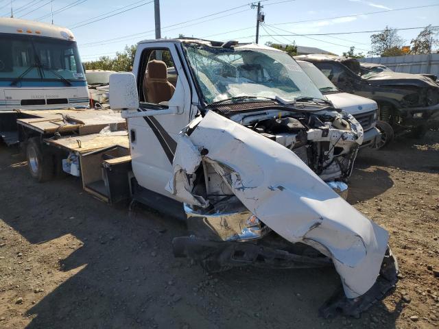 1FDWE3FS5JDC35876 - 2018 FORD ECONOLINE WHITE photo 1