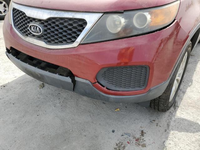 5XYKT4A26BG073426 - 2011 KIA SORENTO RED photo 9