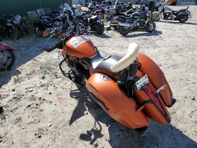 5VPDW36N2D3023970 - 2013 VICTORY MOTORCYCLES CROSS COUN Оранжевый фото 3