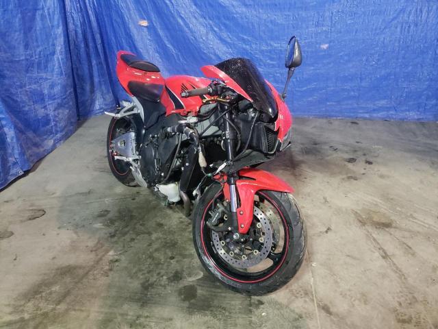 JH2PC4040BK400056 - 2011 HONDA CBR600 RR RED photo 1