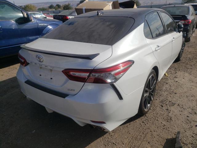 4T1B61HKXKU246113 - 2019 TOYOTA CAMRY XSE WHITE photo 4