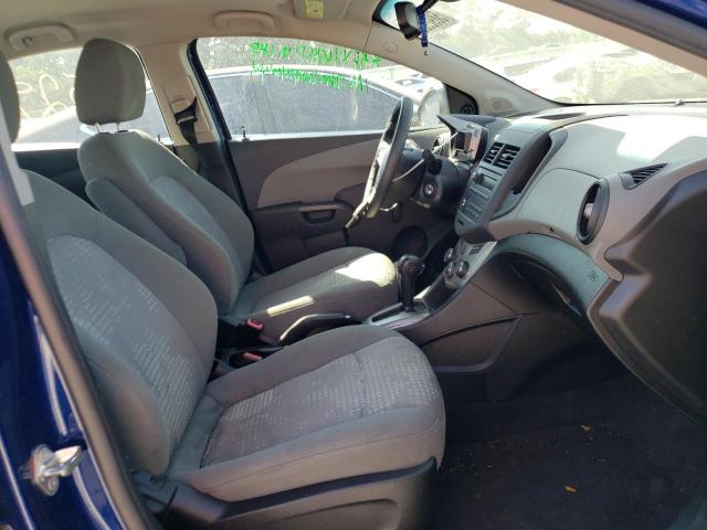 1G1JA5SH2D4151866 - 2013 CHEVROLET SONIC LS BLUE photo 5