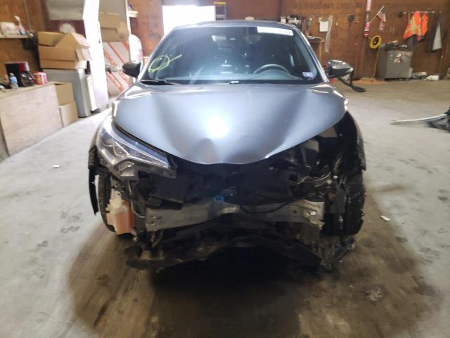 NMTKHMBX0KR067697 - 2019 TOYOTA C-HR XLE GRAY photo 9