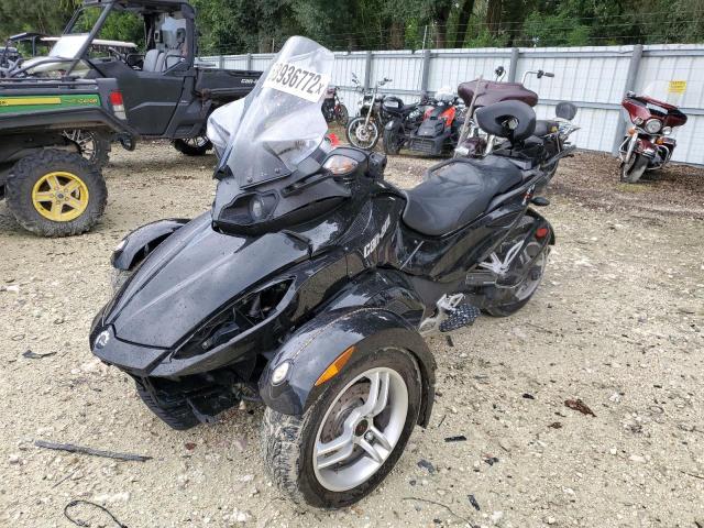 2BXJALA18CV000033 - 2012 CAN-AM SPYDER ROA BLACK photo 2