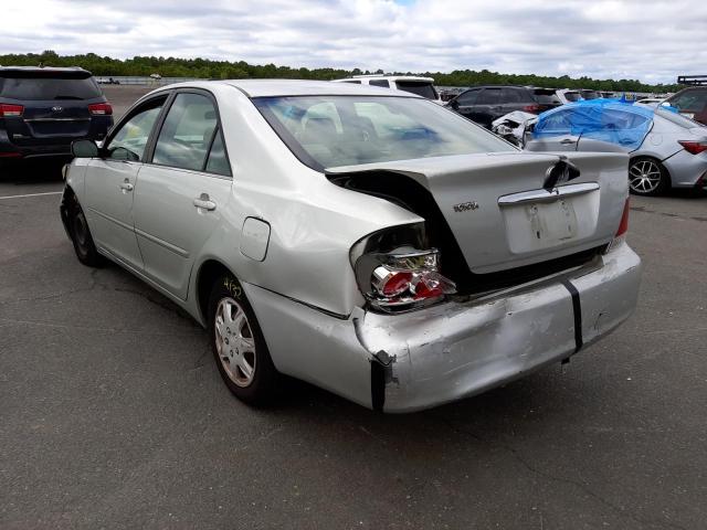 JTDBE32K463063989 - 2006 TOYOTA CAMRY LE SILVER photo 3