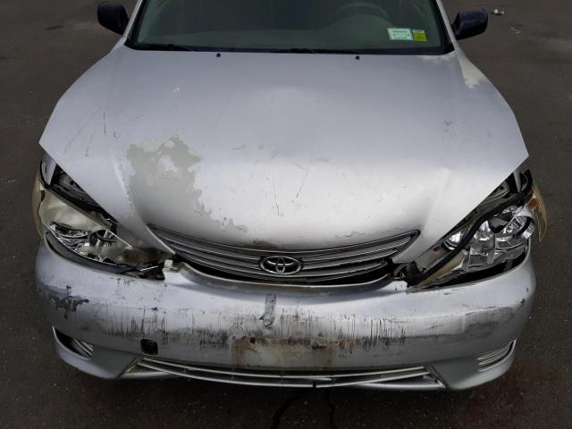 JTDBE32K463063989 - 2006 TOYOTA CAMRY LE SILVER photo 7