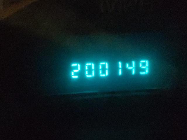 2GCEC19T021339980 - 2002 CHEVROLET SILVRDO LS BLUE photo 8