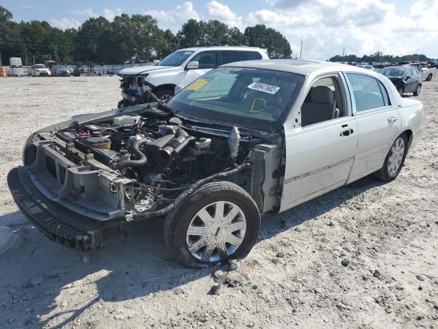 1LNHM82W25Y664618 - 2005 LINCOLN TOWN CAR S BEIGE photo 2