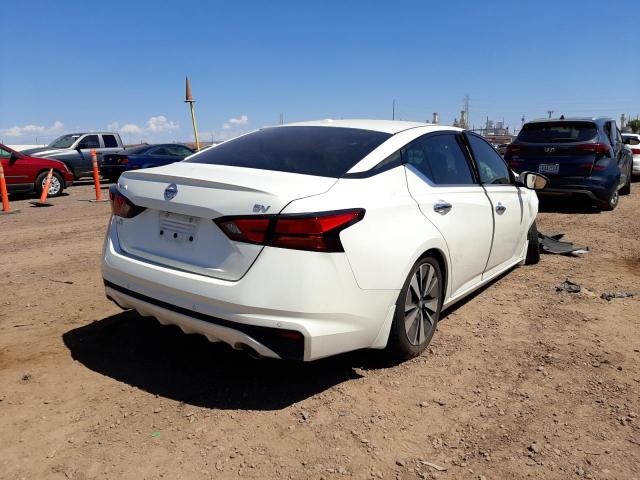 1N4BL4DV9KC116141 - 2019 NISSAN ALTIMA SV WHITE photo 4