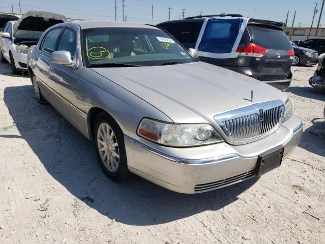 1LNHM81V57Y626621 - 2007 LINCOLN TOWN CAR S SILVER photo 1