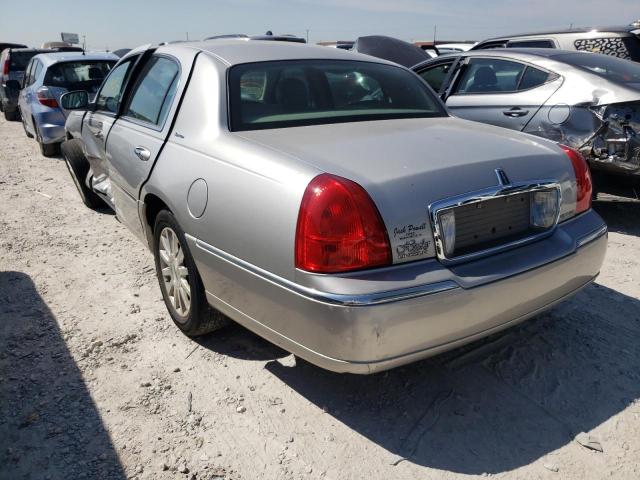 1LNHM81V57Y626621 - 2007 LINCOLN TOWN CAR S SILVER photo 3