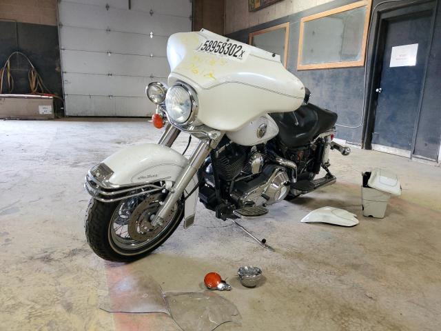 1HD1FCW154Y617694 - 2004 HARLEY-DAVIDSON FLHTCUI 白色 照片 2