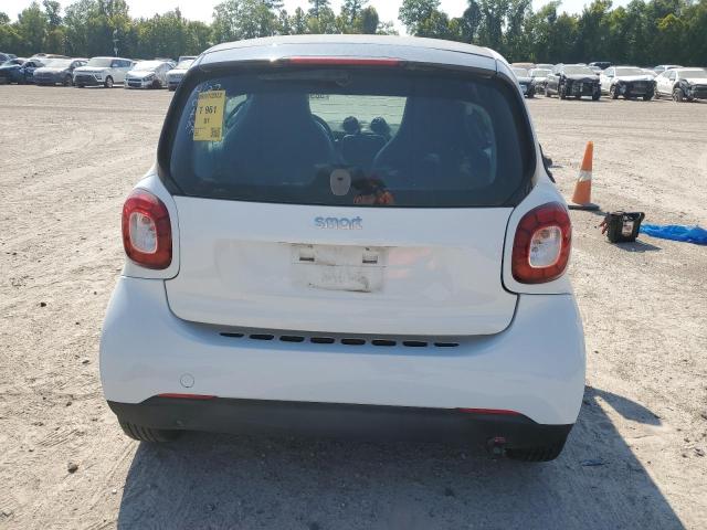 WMEFJ5DA6GK066530 - 2016 SMART FORTWO WHITE photo 6