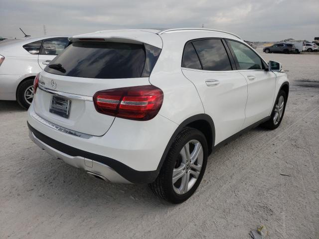 WDCTG4EB4KU014404 - 2019 MERCEDES-BENZ GLA 250 WHITE photo 4